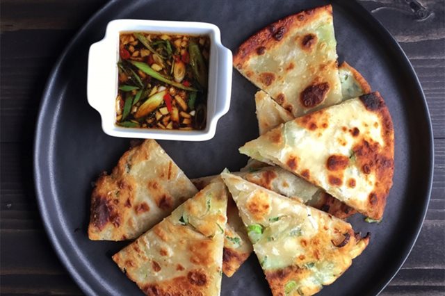 Bánh Hành Chiên Mặn