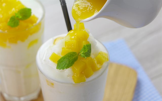 Dừa Xay Sốt Xoài