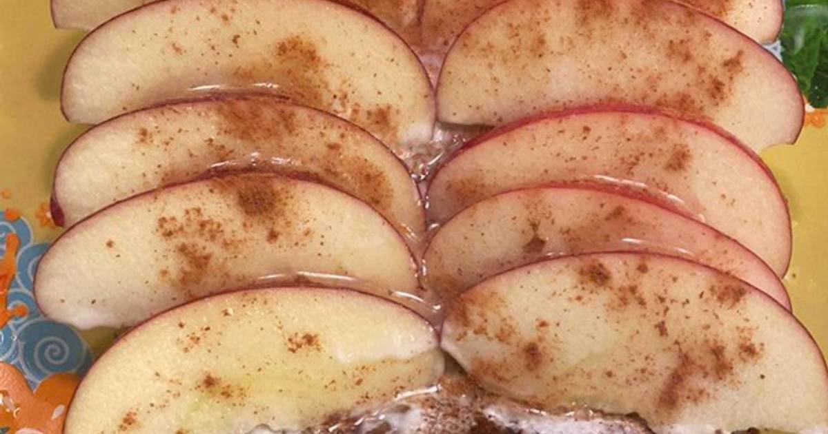 Bữa sáng healthy: bánh mì táo quế