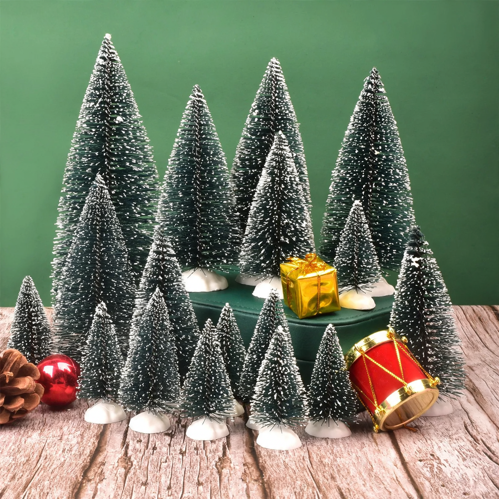 Mini-Weihnachtsbaum mit Schnee-Optik
