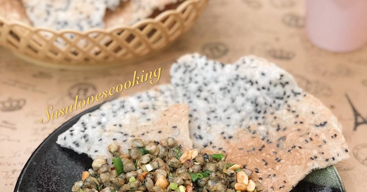 Hến xào bơ cay (xúc bánh tráng)