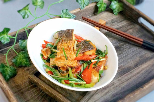 Cá Chiên Hành Gừng