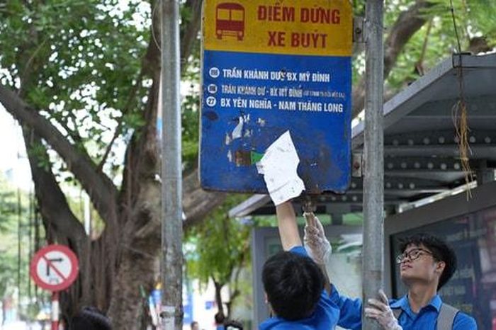 Tuổi trẻ phường Láng chung tay bảo vệ môi trường: Chuyển hóa quyết tâm thành hành động thực tiễn - Báo Hà Nội Mới