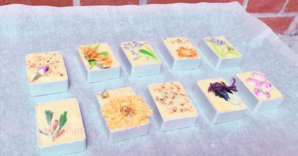 Bánh dứa hoa trà