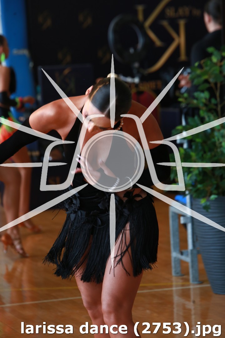 larissa dance (2753).jpg