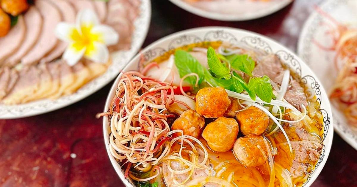 Bún bò Huế