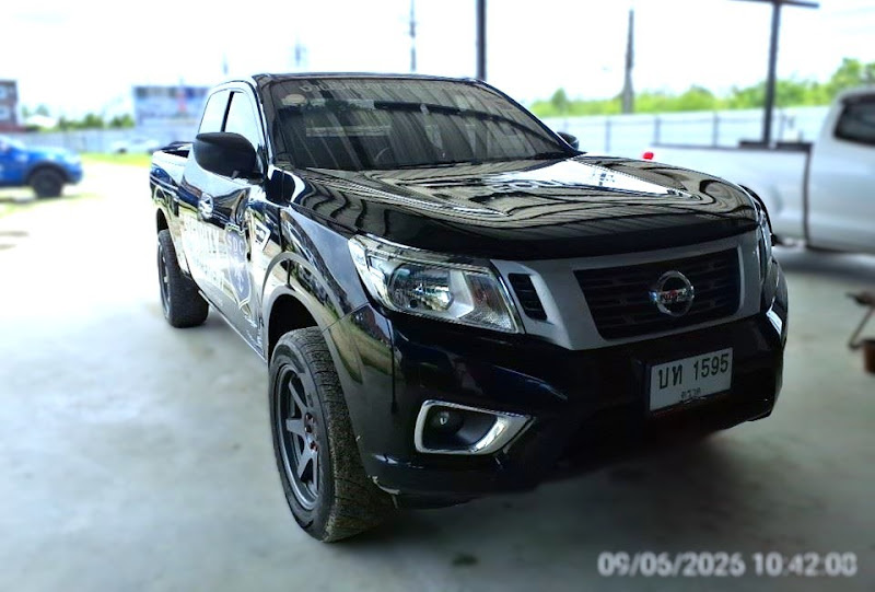 NISSAN NAVARA