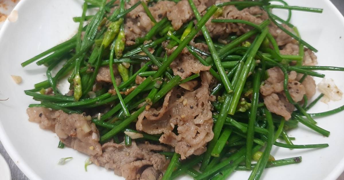 Bò xào hẹ 😋😋 #bepvang