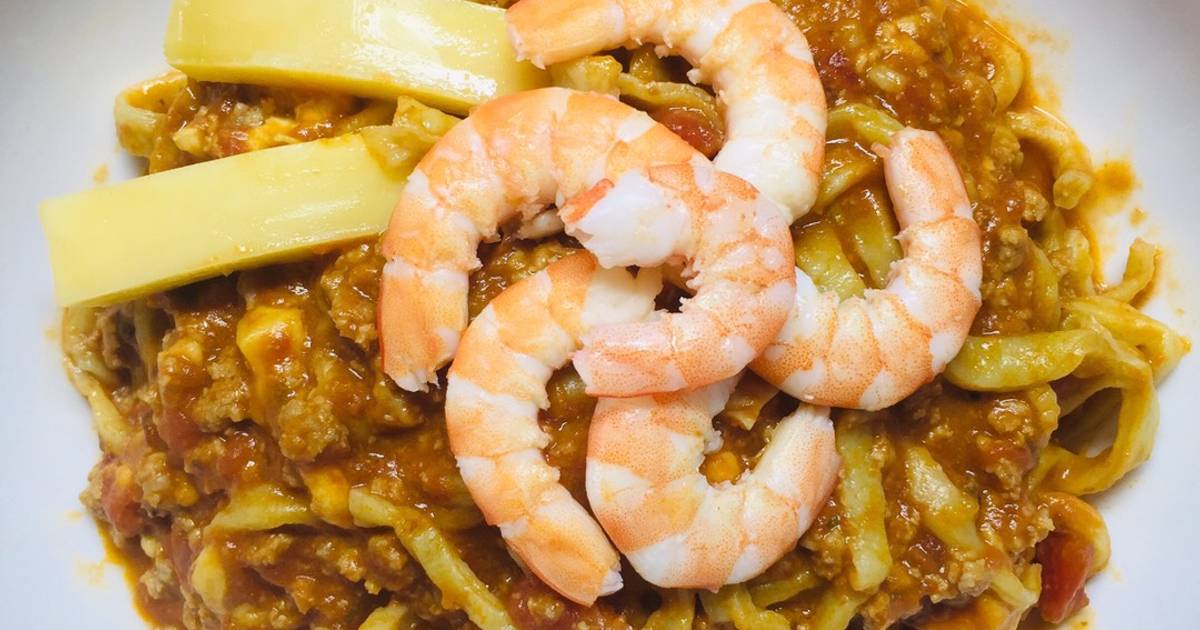 Nấu ăn cùng con: Mì trứng húng quế tươi và bolognese tôm