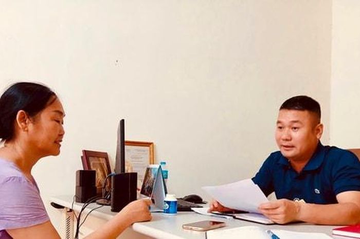 Hai chàng trai 'vác tù và' ở Đại Áng: Chọn việc làng thay đường lớn - Báo Hà Nội Mới