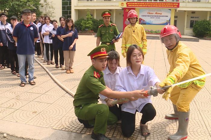 Trang bị kiến thức, kỹ năng PCCC tại các trường học - Đài Phát thanh và truyền hình Hà Nội