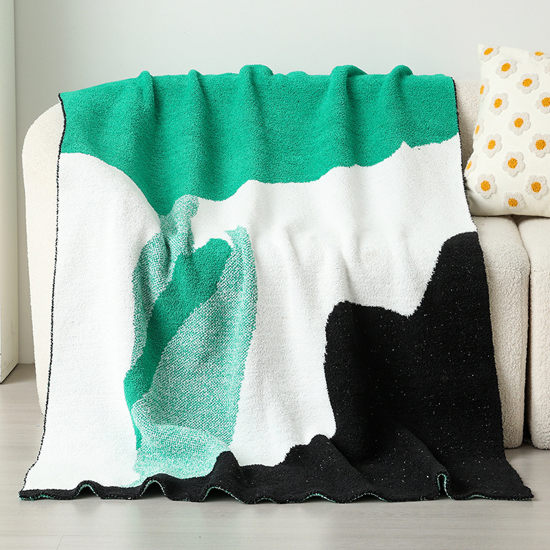 Decorative throw blanket with landscape motif, 130x170 cm