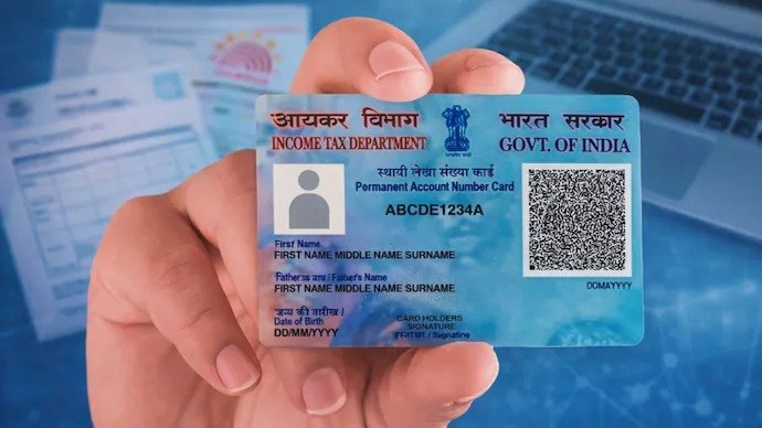 UP Student Faces Rs 21 Crore Income Tax Notice Amid PAN Card Misuse Mystery