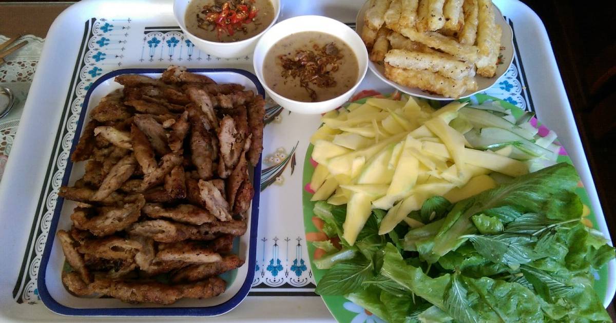 Nem nướng trưa cuối tuần