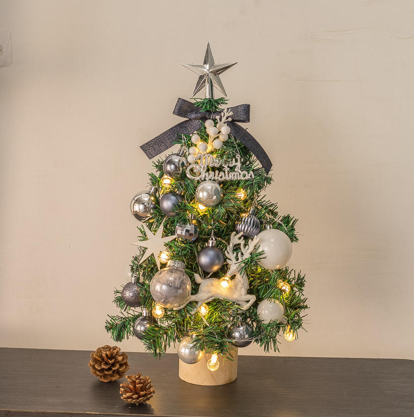 Mini Christmas tree with lighting for the desk