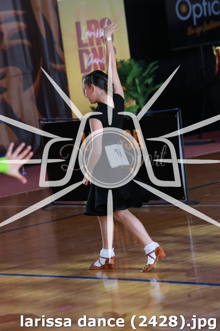 larissa dance (2428).jpg