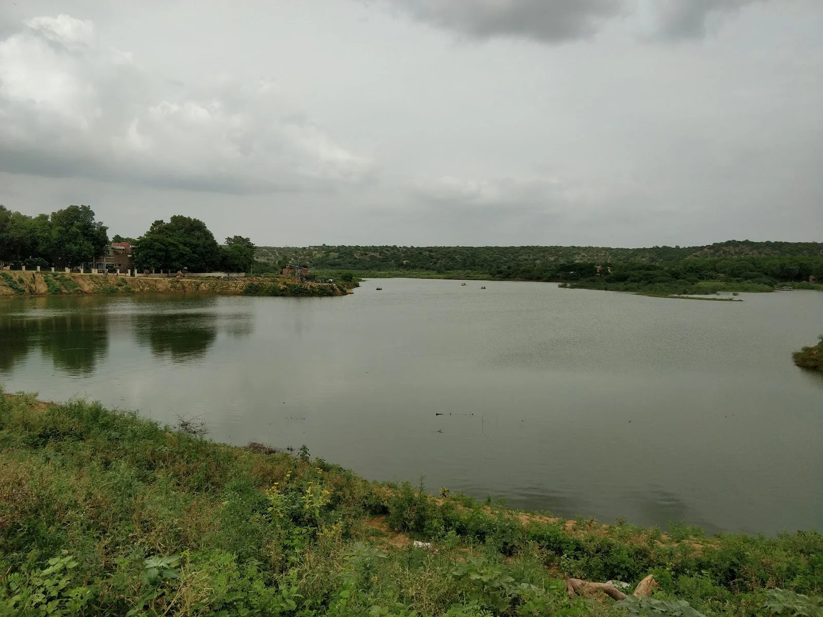 Damdama Lake