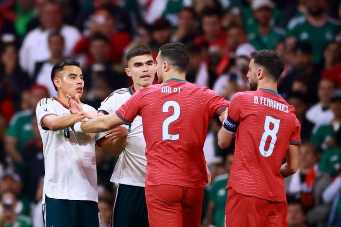 Hàng công Bồ Đào Nha bất lực trong ngày vắng Ronaldo - Tạp chí Tri thức