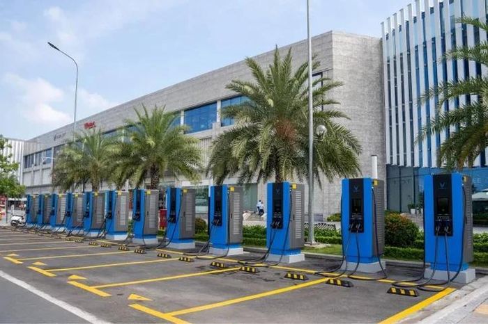 Đề xuất xây 4 bãi xe kết hợp trạm sạc dọc Vành đai 1 - Đài Phát thanh và truyền hình Hà Nội