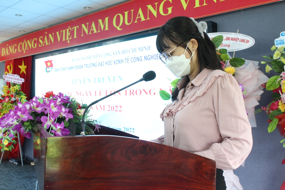 Báo cáo viên Hồ Thị Quỳnh Anh tóm tắt ý nghĩa lịch sử ngày 02/9