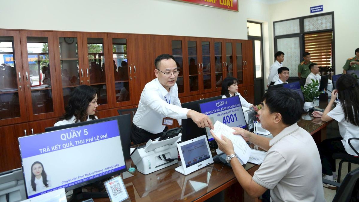 Chính quyền địa phương 2 cấp của Thủ đô hoạt động hiệu quả, thông suốt - Đài Phát thanh và truyền hình Hà Nội
