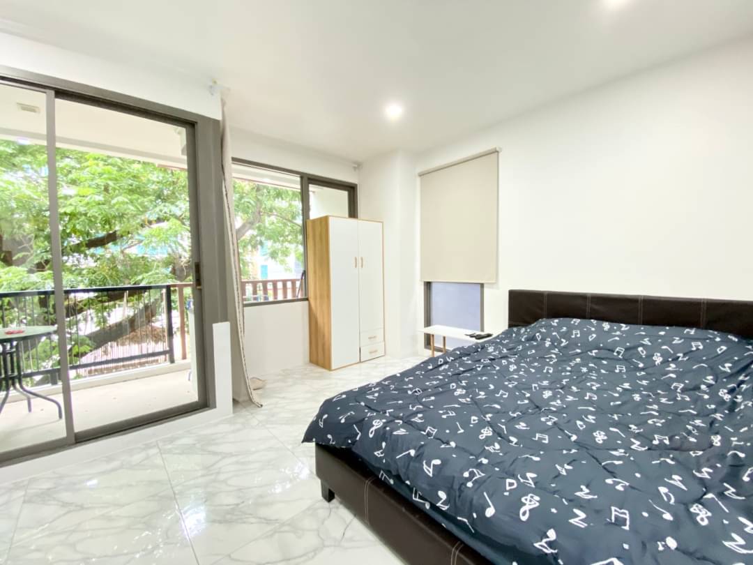 Wongamat Tower (3 units) - Studio, Floor 10 4