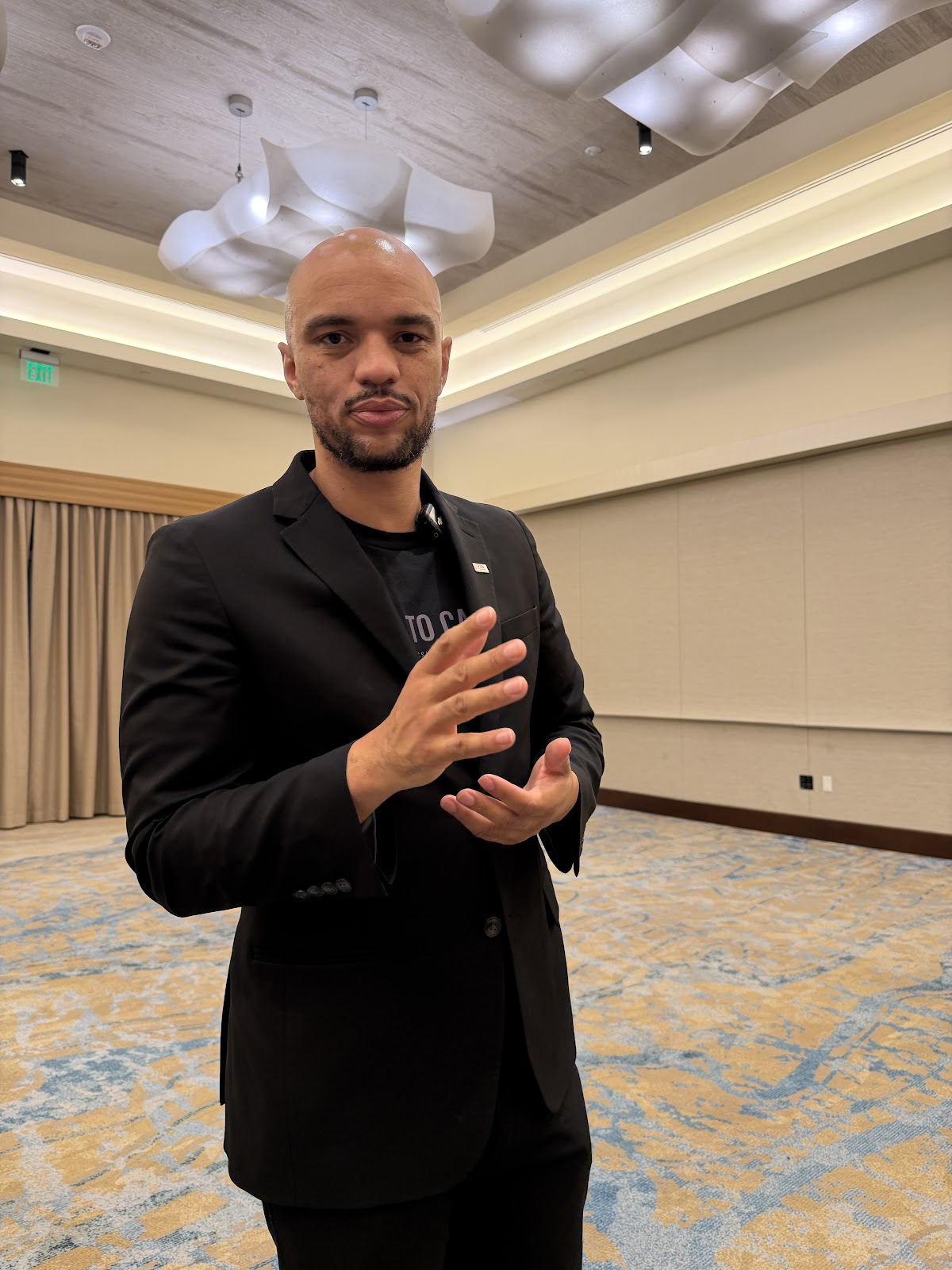 Miro Heyink — Founder of Manifest X Mastermind