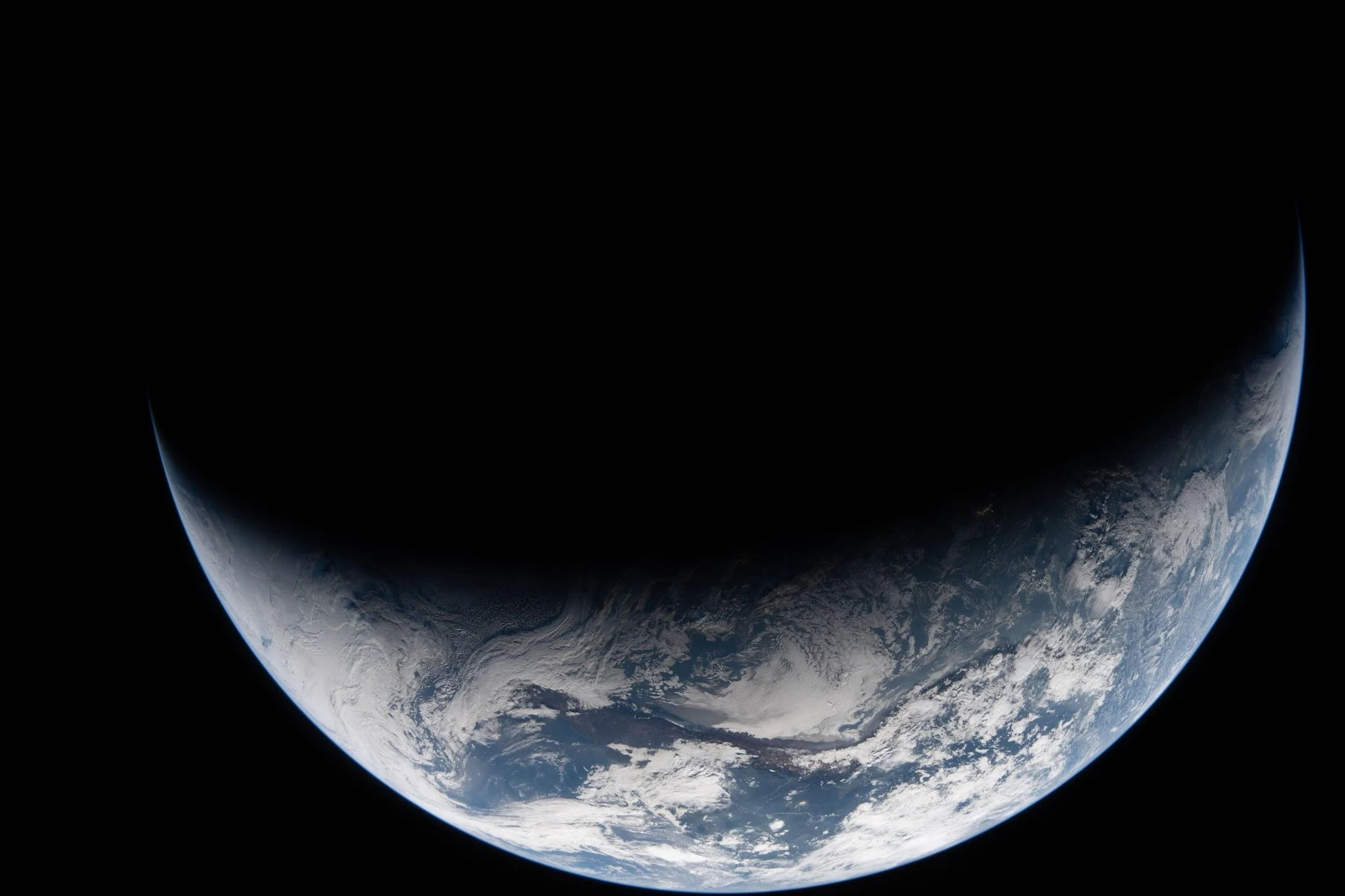 Crescent Planet Earth From Space - Space Photography 5K Wallpaper (5297x3531)