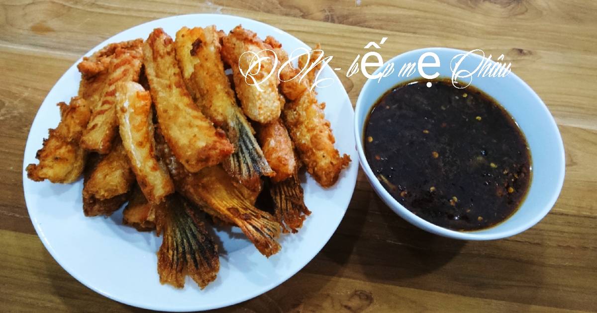 Lườn cá hồi chiên giòn chấm sốt me cay