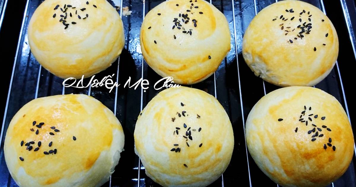 Bánh ngàn lớp nhân khoai môn trứng muối