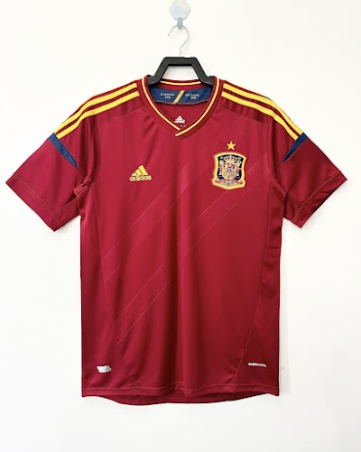 Retro 2012 España Local @lumorasports.jpeg