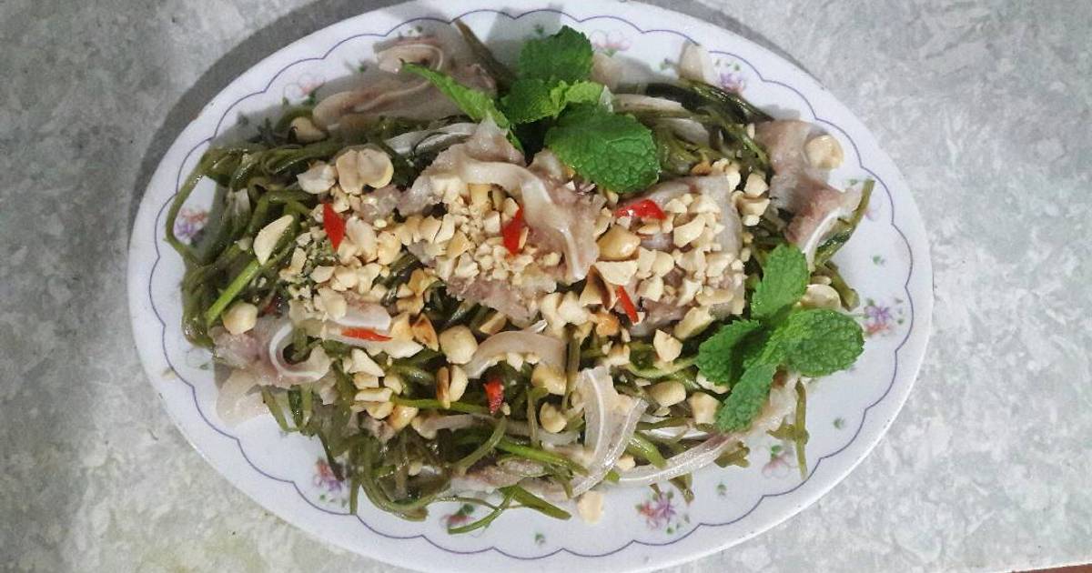 Nộm rau muống tai lợn