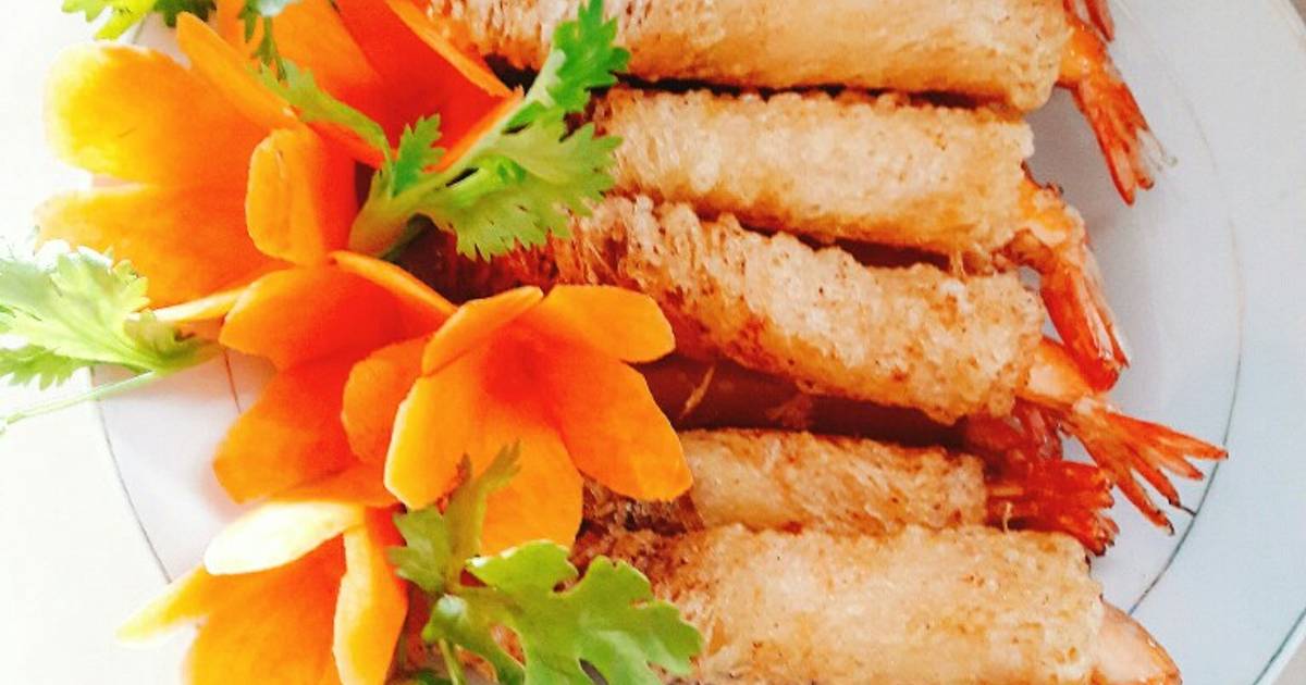 Tôm mặc áo lưới