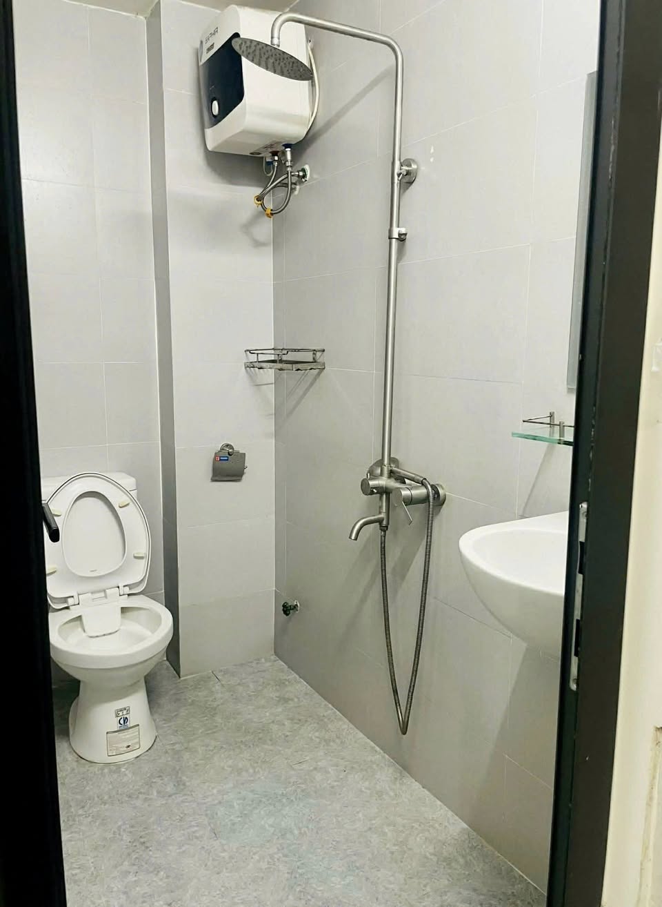 PHÒNG ĐẸP GIÁ RẺ GẦN CẦU HOÀ XUÂN 4