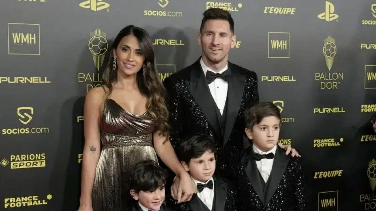 Gia đình Messi nổi bật trong trận cầu lịch sử, hai con trai chơi đùa gây sốt mạng xã hội - VietTimes