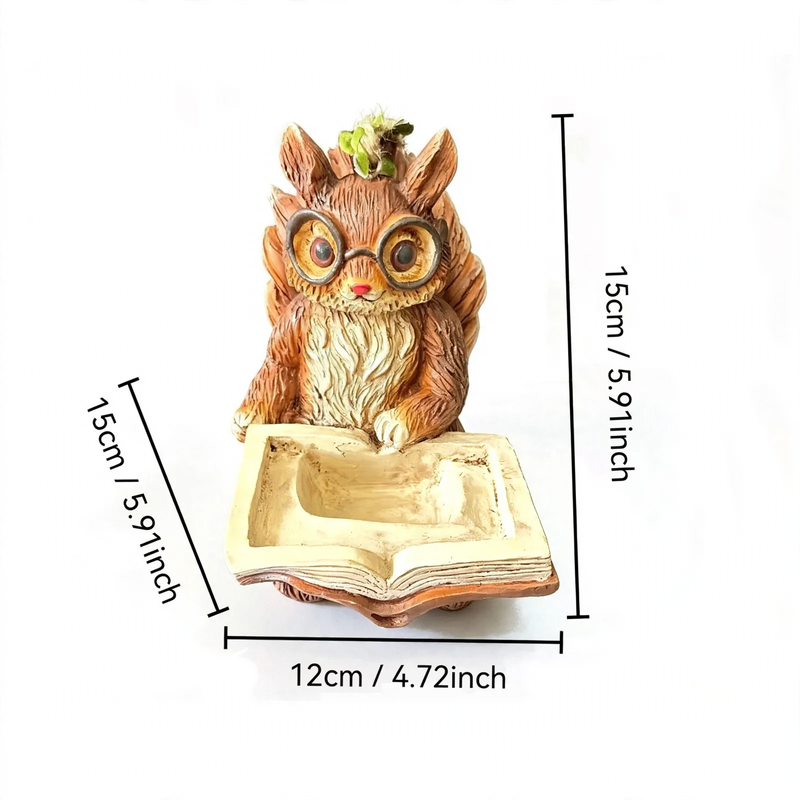 Decorative birdhouse in stump design made of resin