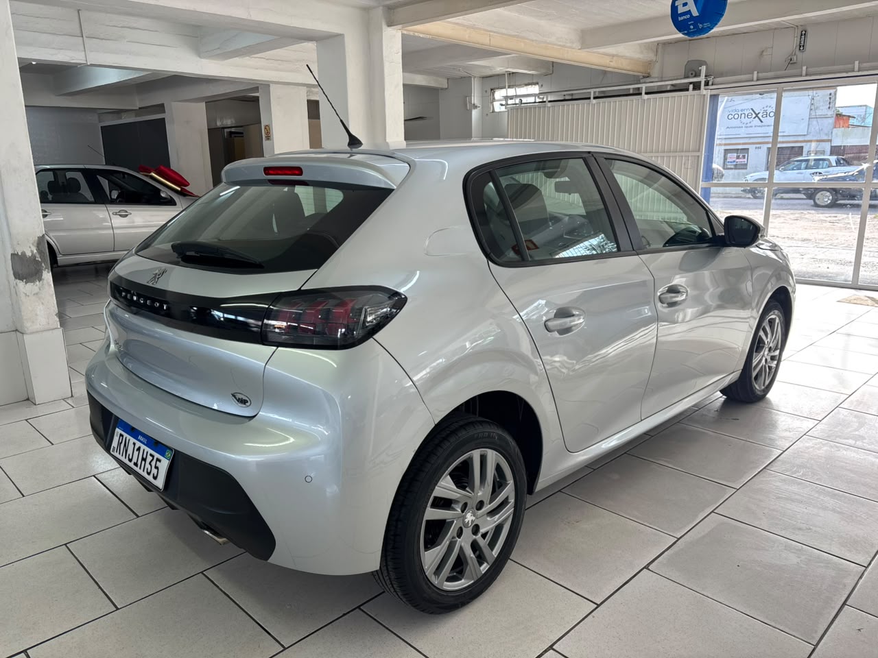Peugeot 208 - Foto 5