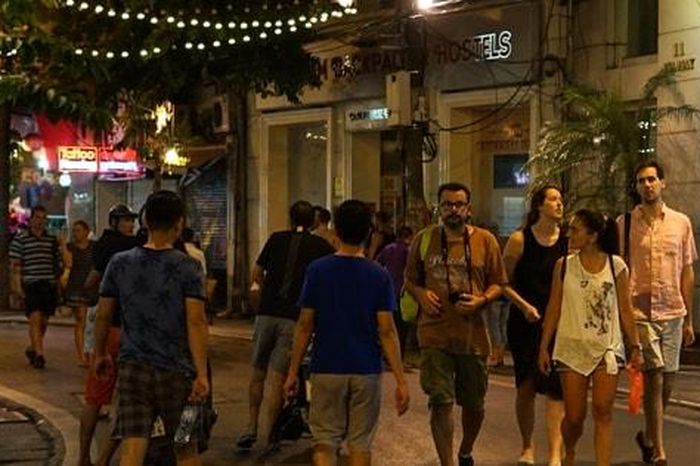 Tuyến phố Mã Mây: Mô hình an toàn thực phẩm thí điểm - Báo Hà Nội Mới