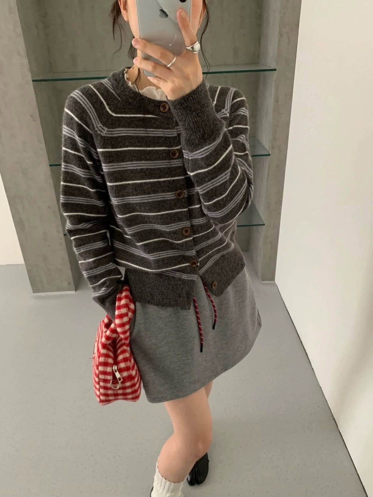 Áo len dài tay sọc ngang nút XONXEN SHOP 5101 – Image 2
