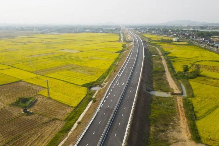 Đường cao tốc qua Quảng Ngãi, Gia Lai lên lịch thông xe sau nhiều lần lỡ hẹn - Báo Sài Gòn Giải Phóng