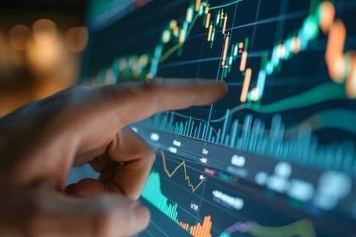 Sắc xanh bao trùm diện rộng, VN-Index vượt mốc 1.600 điểm - Đài Phát thanh và truyền hình Hà Nội