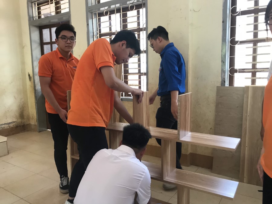 Hội Sinh viên Trường Đại học Tây Bắc tổ chức chương trình tình nguyện tại xã Liệp Tè, huyện Thuận Châu, tỉnh Sơn La
