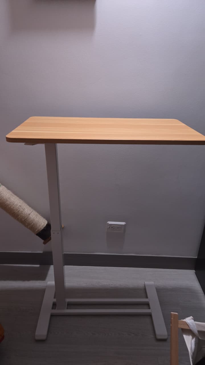 Mesita de trabajo nivelable