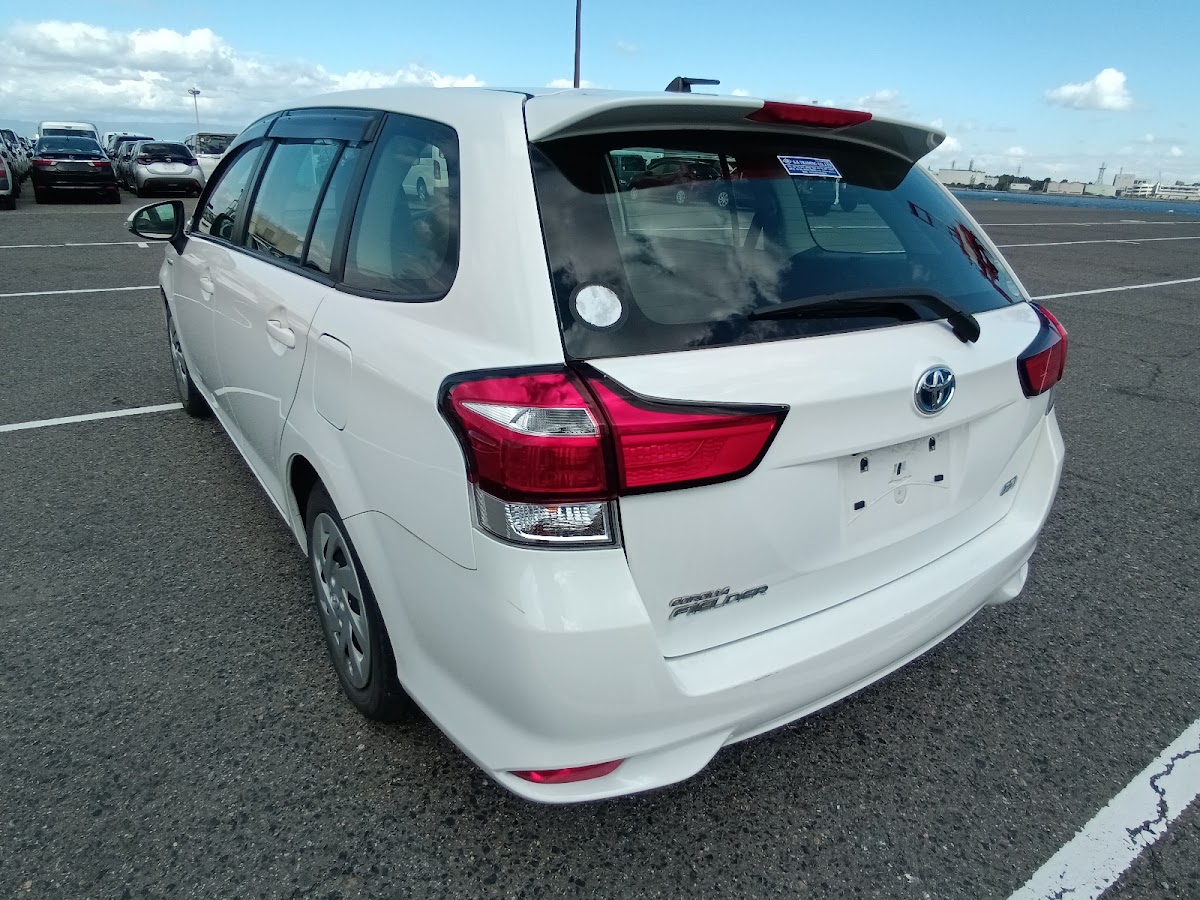 Toyota Fielder