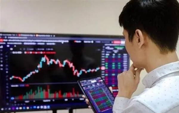 Thị trường chứng khoán 19/6: Thận trọng là chìa khóa, đừng vội vàng giải ngân