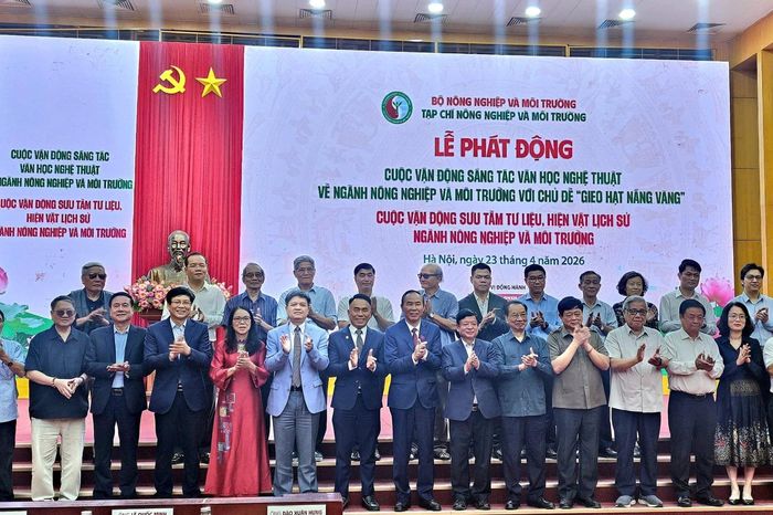 Khởi động 'Gieo hạt nắng vàng' lan tỏa giá trị nông nghiệp, môi trường - Đài Phát thanh và truyền hình Hà Nội