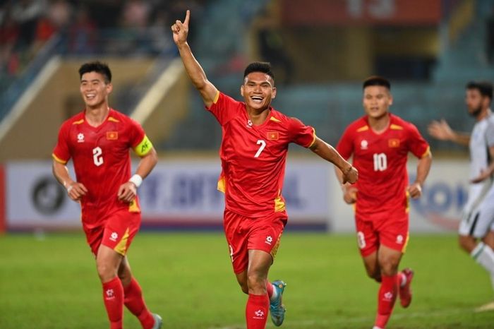 CĐV Bangladesh phản ứng gay gắt sau thảm bại - Tạp chí Tri thức