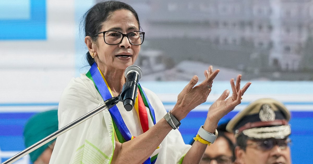Mamata Banerjee Counters President's Venue Change Remarks