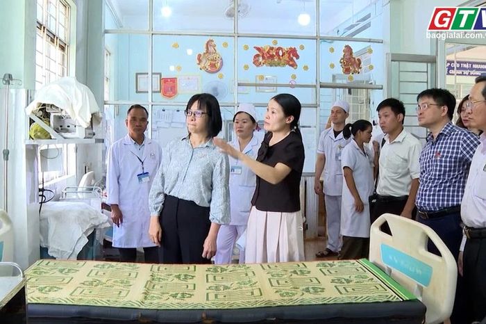 Toàn cảnh Gia Lai 24h: Phó Chủ tịch UBND tỉnh Nguyễn Thị Thanh Lịch kiểm tra hoạt động y tế tuyến cơ sở - Báo Gia Lai