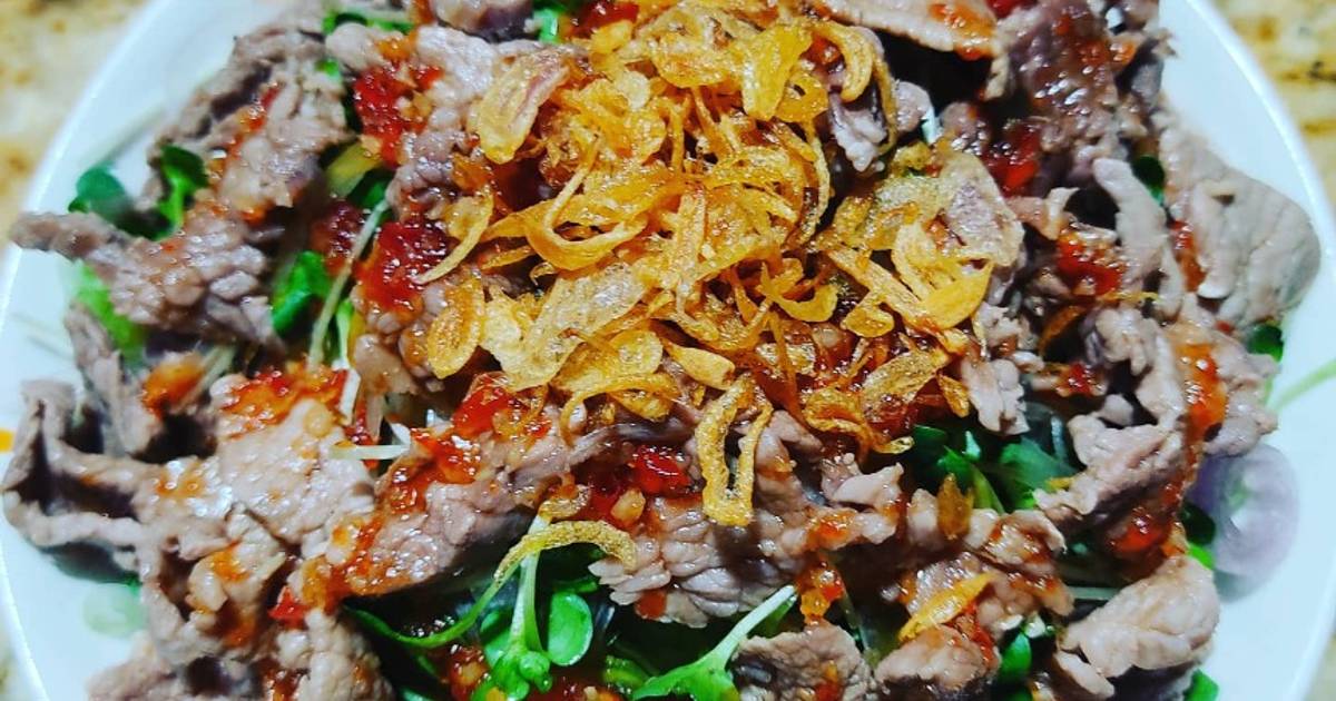 Gỏi bò nước sốt ớt chuông siêu ngon luôn